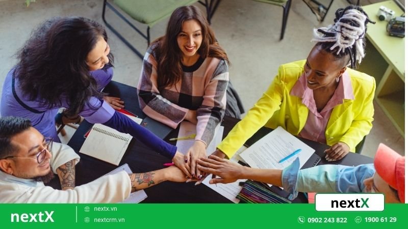 phát triển cá nhân và xã hội