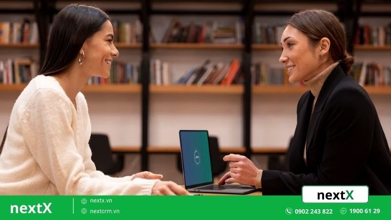 Giải đáp thắc mắc và chốt đơn hàng